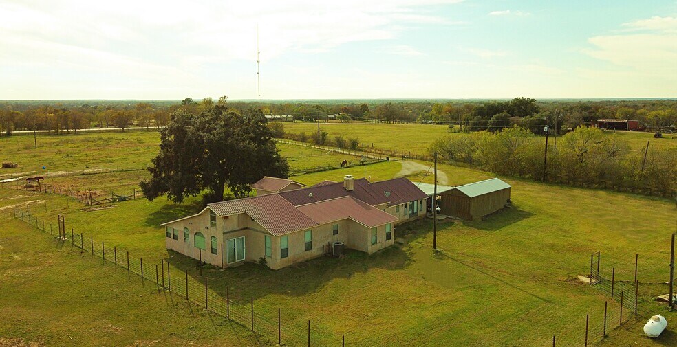 More Photos Of 1226 San Marcos Hwy, Luling Land For Sale