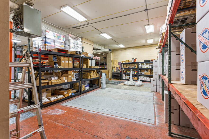 More Photos Of , Broomall Flex For Sale
