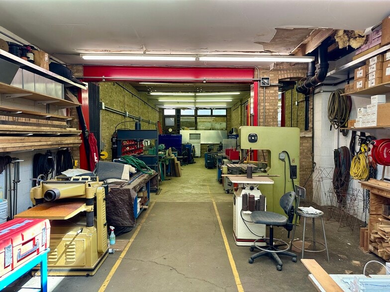 More Photos Of 1908 N Milwaukee Ave, Chicago Manufacturing For Sale