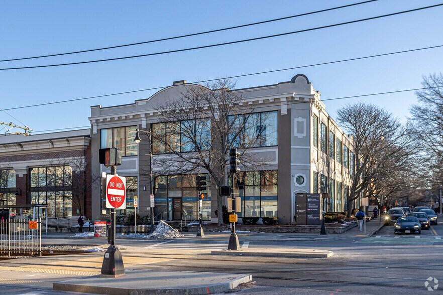 Primary Photo Of 930 Commonwealth Ave, Boston Medical For Lease