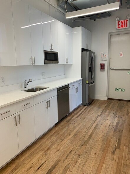 More Photos Of 62 W 45th St, New York Office For Lease