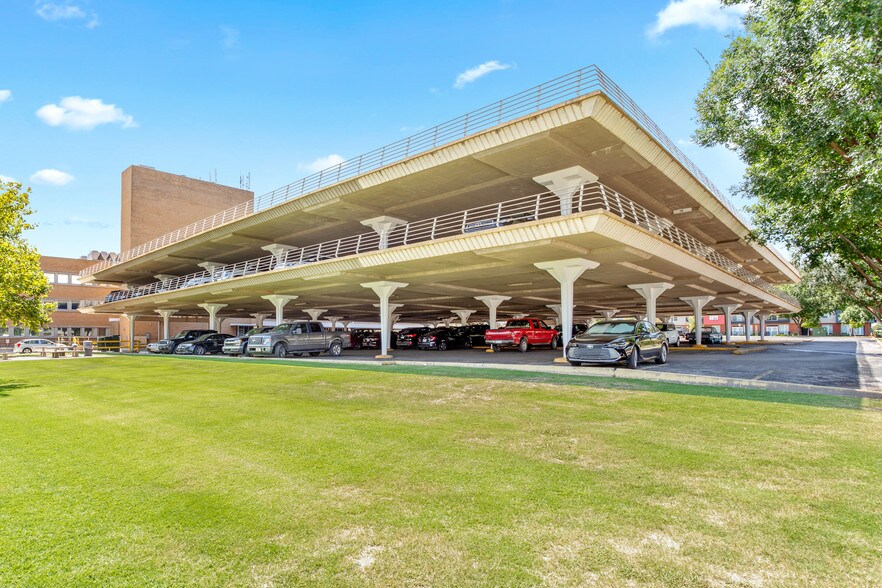 More Photos Of 1111 N Lee Ave, Oklahoma City Medical For Lease