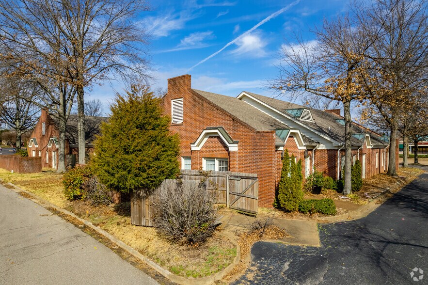 More Photos Of 6605 Stage Rd, Memphis Medical For Lease