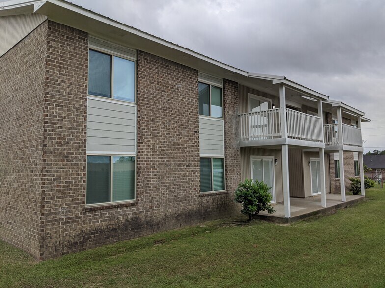 Primary Photo Of 180 State Docks Rd, Eufaula Multifamily For Sale