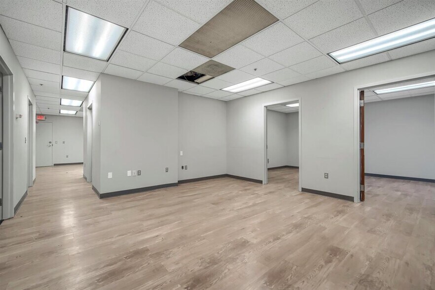 More Photos Of 15 Matthews St, Goshen Office For Sale