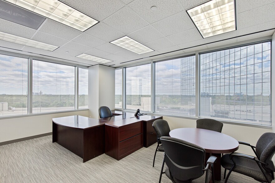 More Photos Of 840 Gessner Rd, Houston Office For Lease