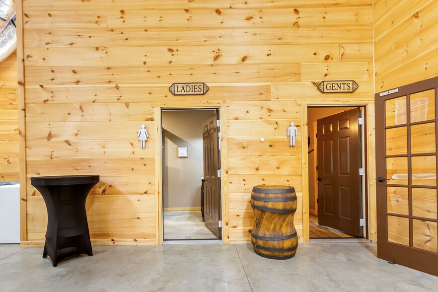 More Photos Of 1049 Oregon Rd, Lascassas Specialty For Sale