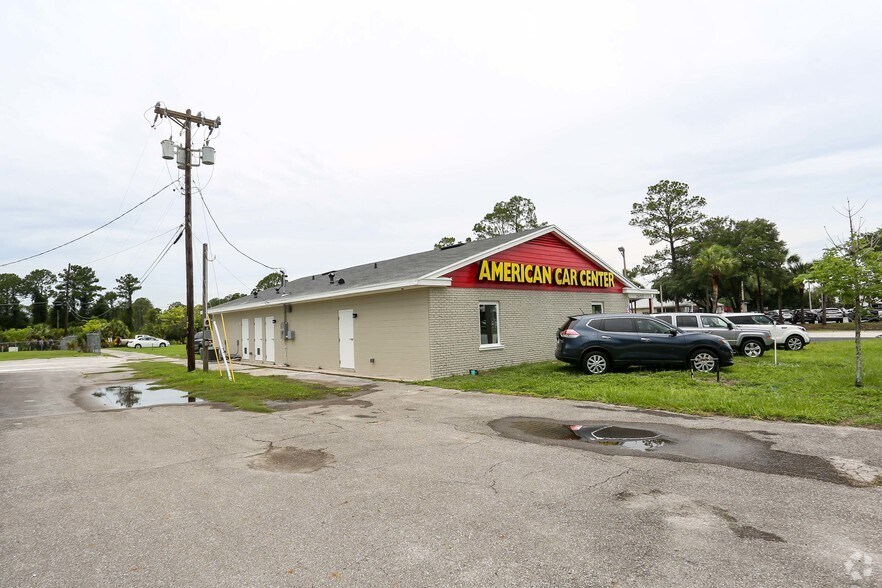 More Photos Of 3432 N Main St, Gainesville Freestanding For Lease