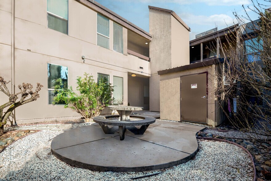 More Photos Of 741-749 Maltman Dr, Grass Valley Office For Sale