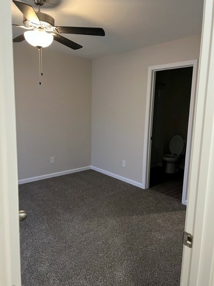 More Photos Of 162 Jack Miller Blvd, Clarksville Apartments For Sale