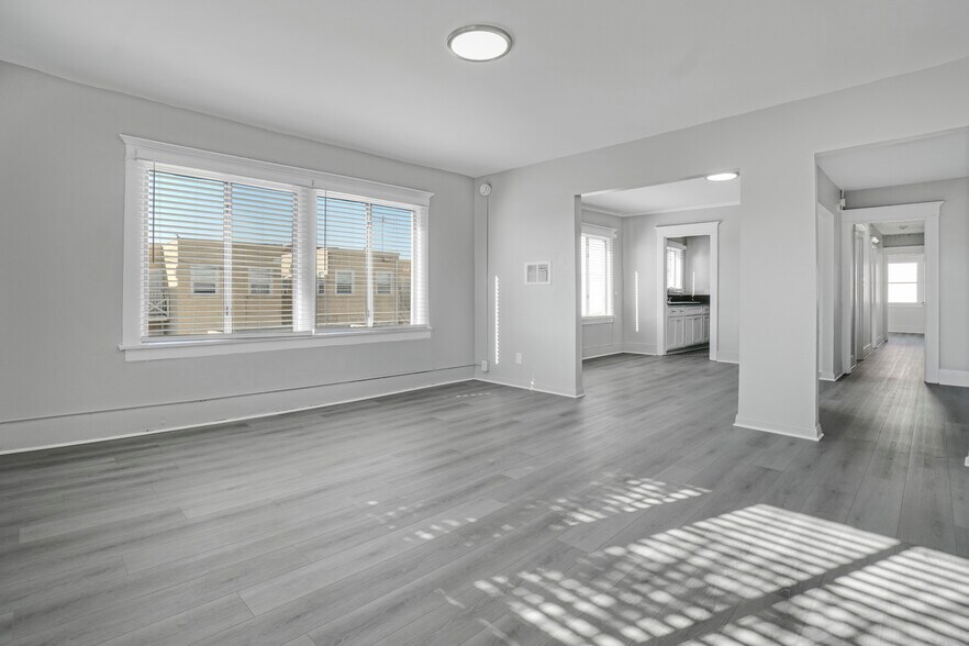 More Photos Of 3601-3605 W Washington Blvd, Los Angeles Apartments For Sale