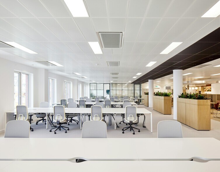 More Photos Of 1 Kingsway, London Office For Lease