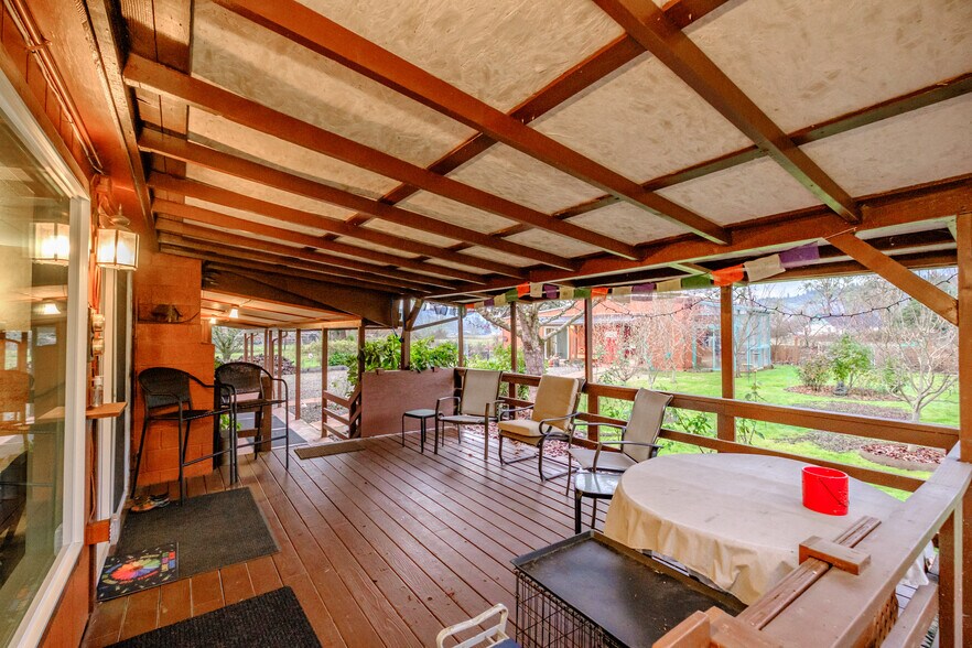 More Photos Of 909 Curry Rd, Roseburg Specialty For Sale