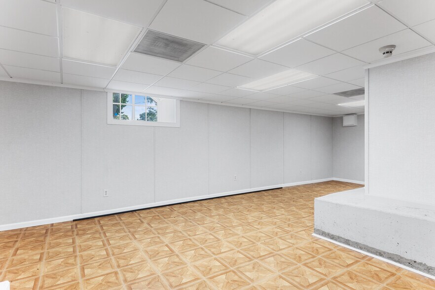 More Photos Of 136 E Main St, Meriden Religious Facility For Sale