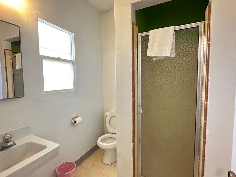 More Photos Of 5436 Lake Isabella Blvd, Lake Isabella Hotel For Sale