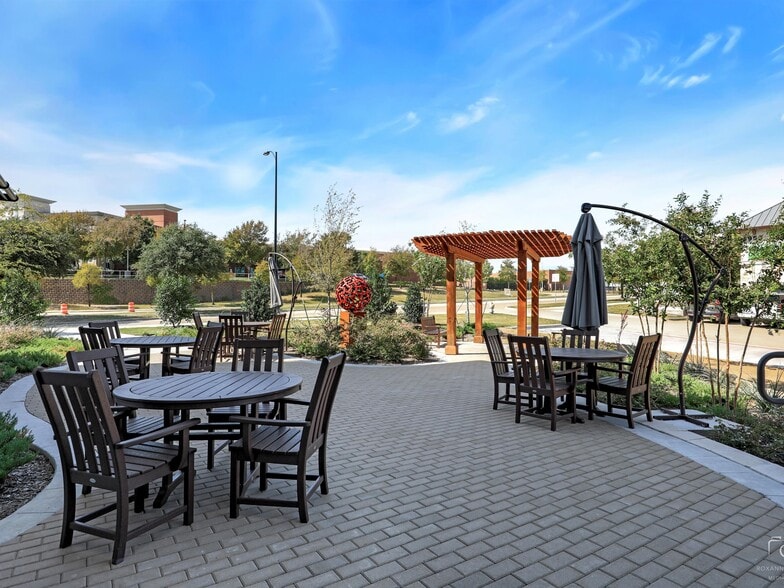 More Photos Of 7330 Stonebrook Pky, Frisco Office For Lease