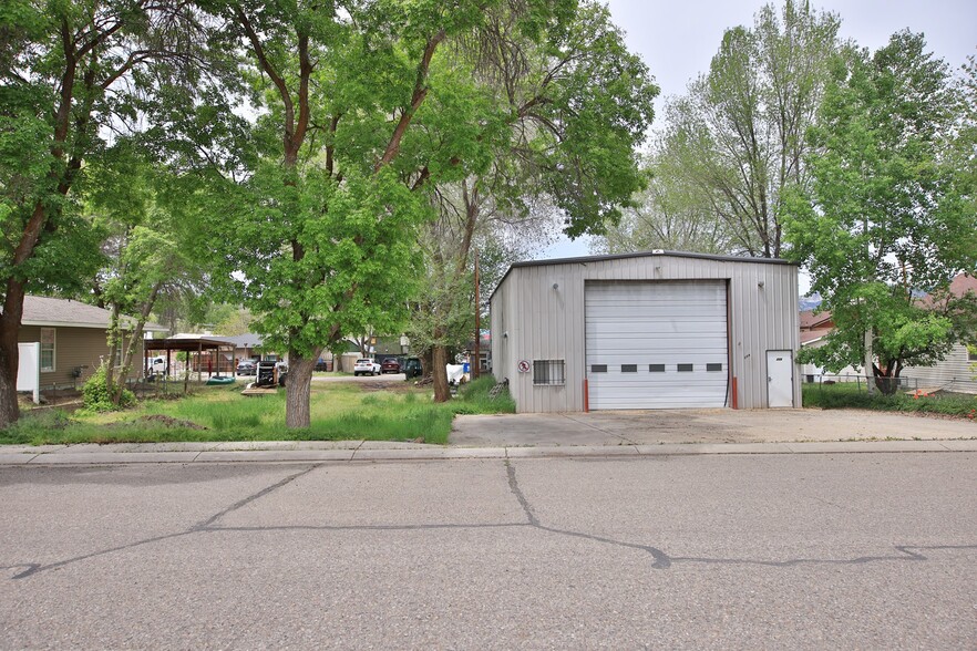 Primary Photo Of 209 Plateau Ave, Collbran Warehouse For Sale