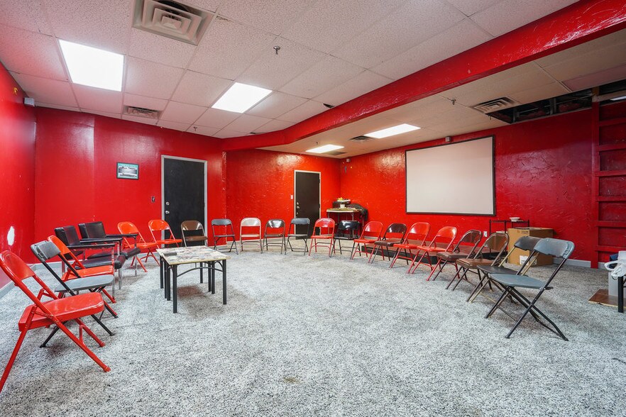 More Photos Of 1110 S 12th St, Fort Smith Religious Facility For Sale