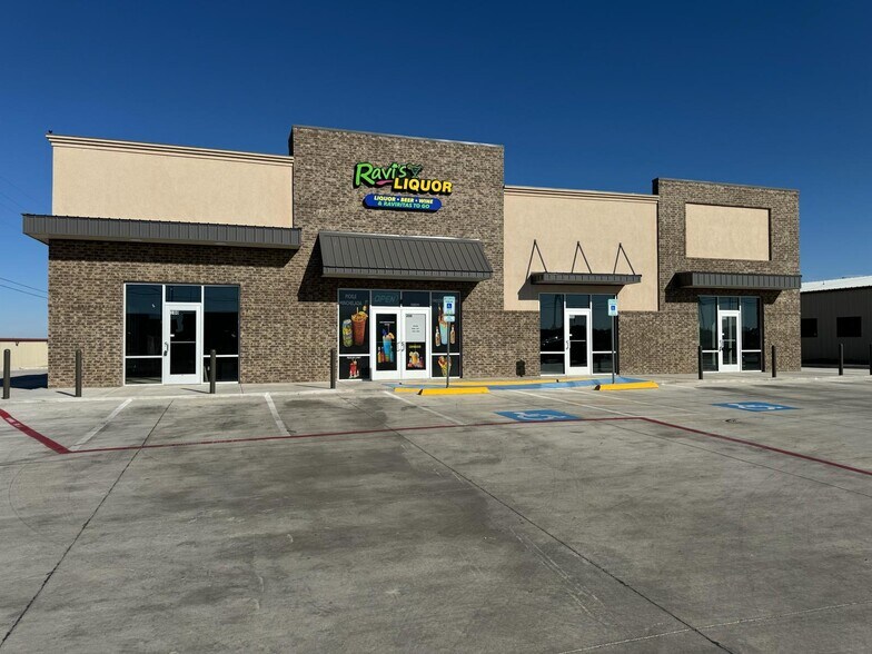 More Photos Of 12011 Indiana Ave, Lubbock General Retail For Lease