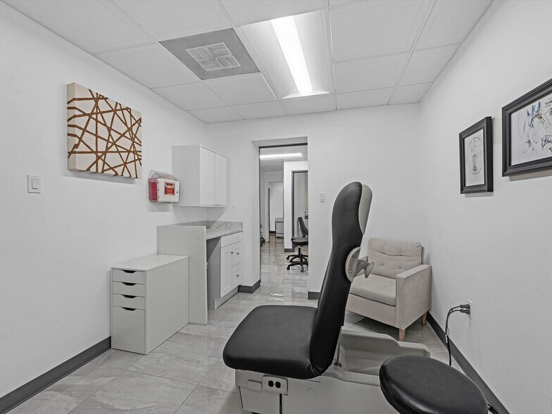 More Photos Of 525 Blossom St, Webster Medical For Sale