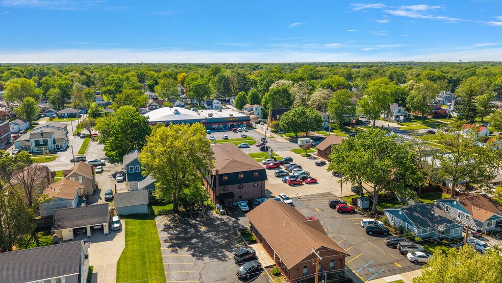 More Photos Of 250 N Main St, Crown Point Office For Sale