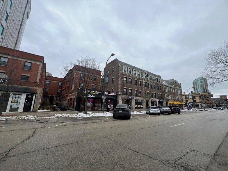 More Photos Of 716 Clark St, Evanston Apartments For Sale