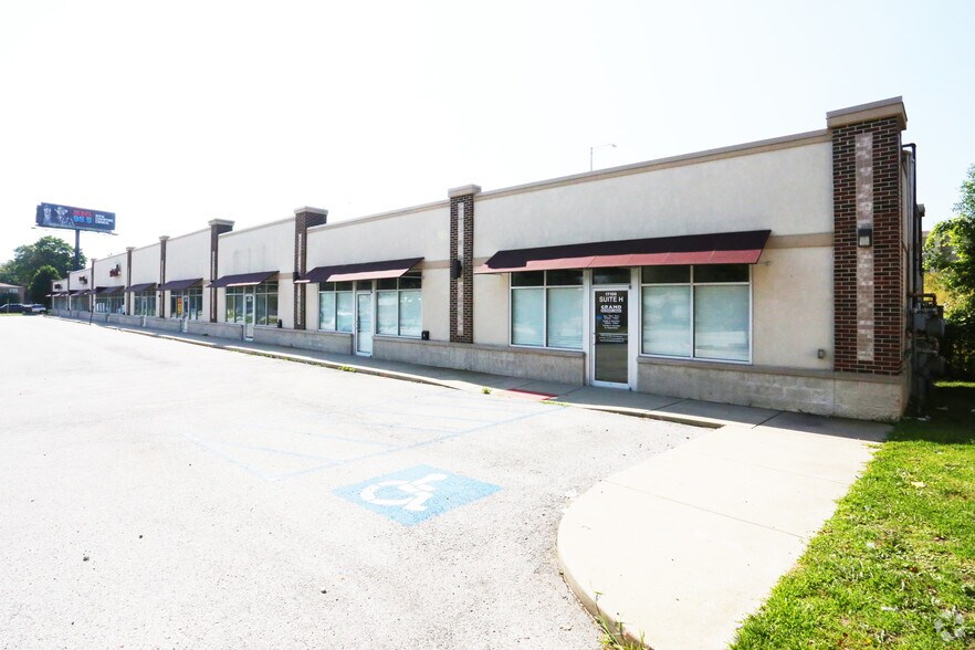 More Photos Of 17100 S Dixie Hwy, Hazel Crest Unknown For Lease