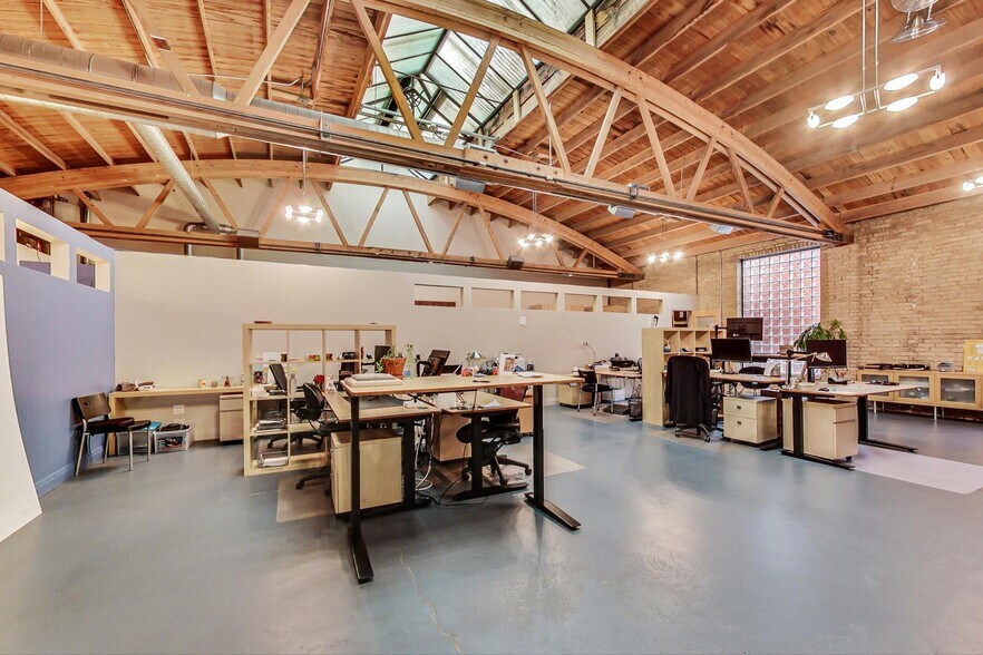 More Photos Of 2822 Central St, Evanston Loft Creative Space For Sale