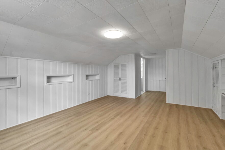 More Photos Of 12482 Broadway St, Alden General Retail For Sale