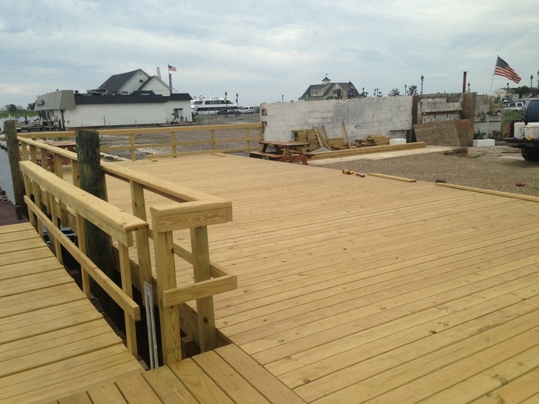 More Photos Of 405 Woodcleft Ave, Freeport Land For Sale