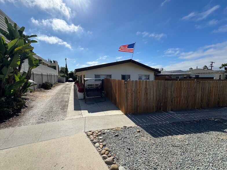 More Photos Of 4980-82 La Jolla Blvd, San Diego Multifamily For Sale