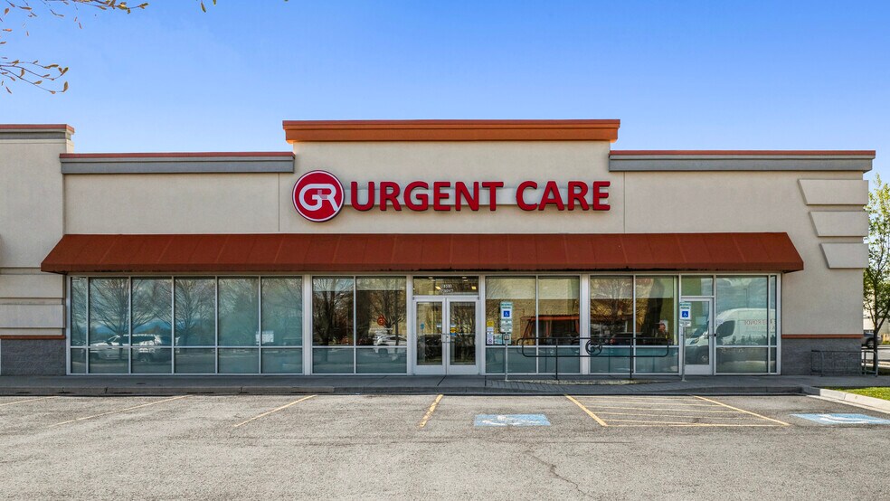 More Photos Of 11301 Island Ave, Island City Supermarket For Sale
