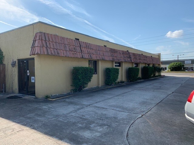 More Photos Of 6239 Edgewater Dr, Orlando Office For Lease