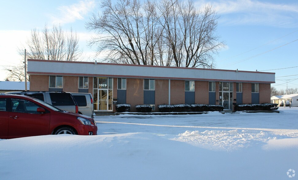 More Photos Of 3929-3933 W Court St, Flint Office For Sale