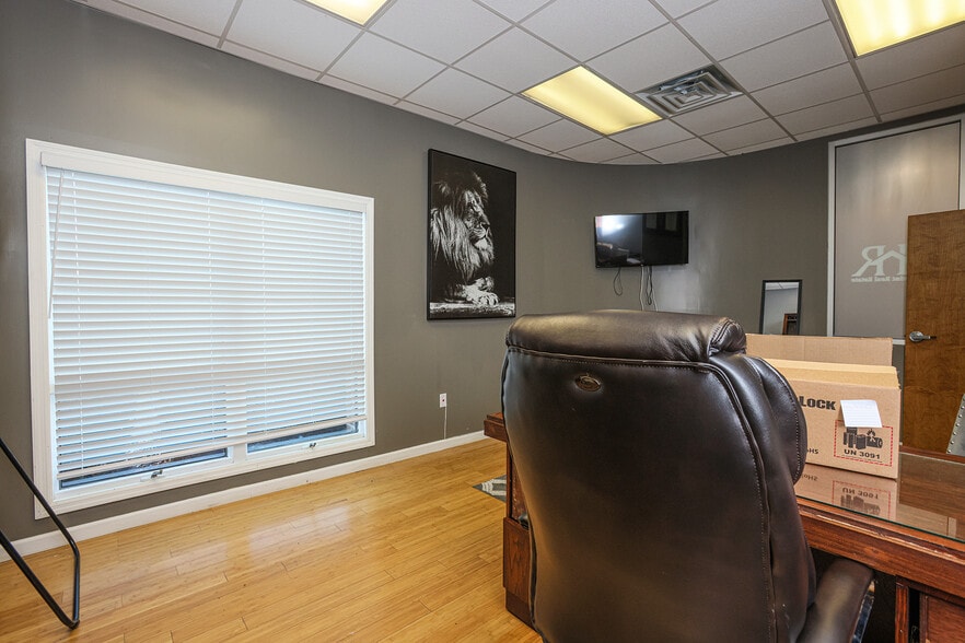 More Photos Of 8311 Two Notch Rd, Columbia Office For Sale