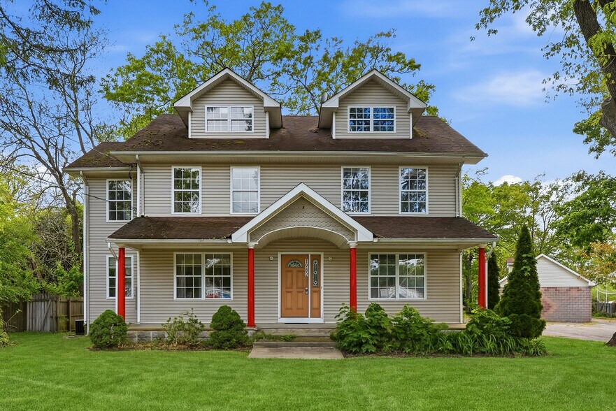 More Photos Of 1990 Lakewood Rd, Toms River Office For Sale