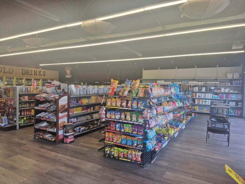 More Photos Of 5470 Camp Rd, Hamburg Convenience Store For Lease