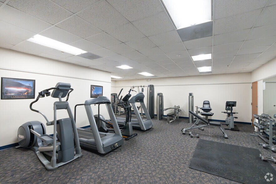 More Photos Of 7501 Boulder View Dr, North Chesterfield Unknown For Lease