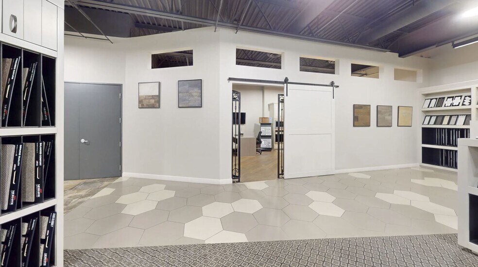 More Photos Of 4323 E Cotton Center Blvd, Phoenix Light Manufacturing For Lease