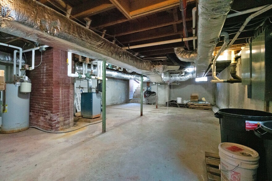 More Photos Of 6 Hampton Rd, Exeter Medical For Sale