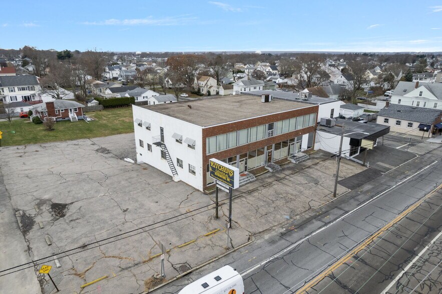 More Photos Of 585 Warren Ave, East Providence Storefront Retail Office For Sale