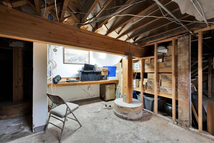 More Photos Of 8979 W Magna Main St, Magna Restaurant For Sale