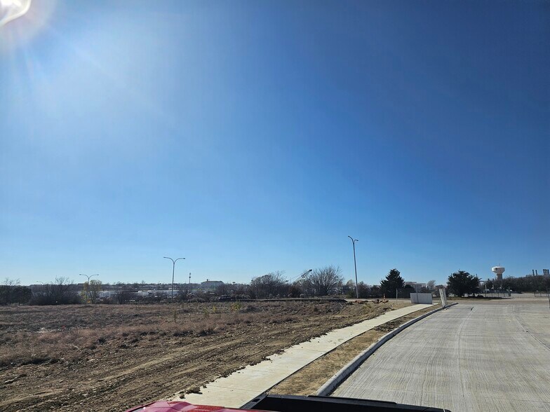 More Photos Of NEC Loop 820 & Huffines Blvd, Fort Worth Land For Sale