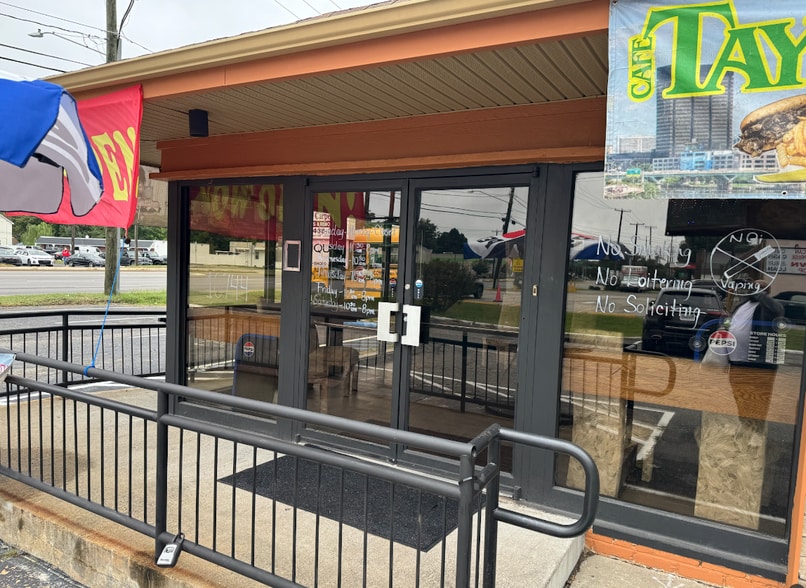 More Photos Of 10744 Jefferson Ave, Newport News Storefront Retail Office For Sale