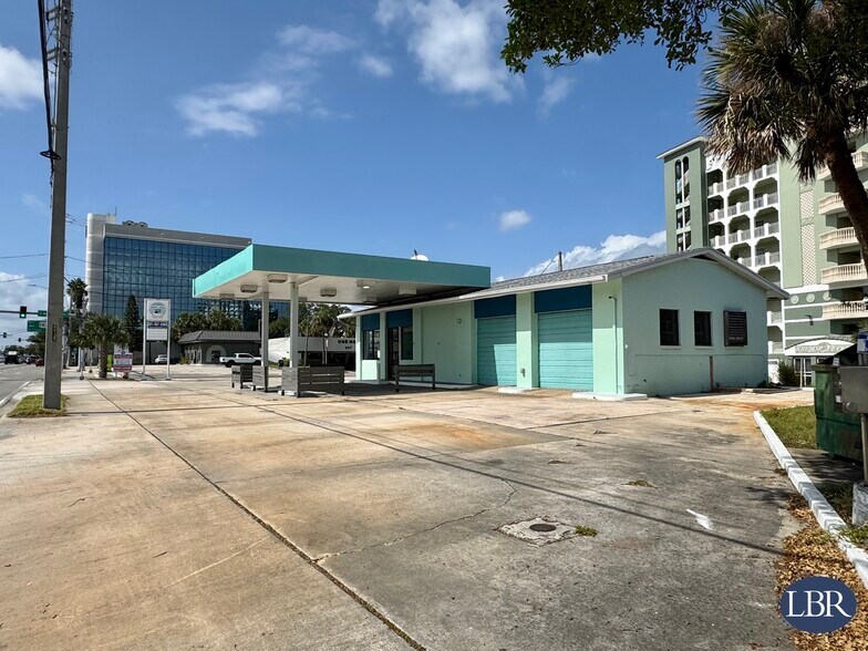 More Photos Of 2001 S Harbor City Blvd, Melbourne Restaurant For Lease