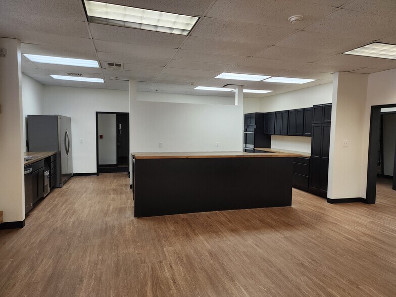 More Photos Of 2 Fisher Rd, Greenville Schools For Sale