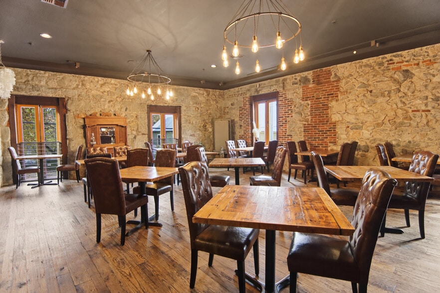 More Photos Of 107 Sacramento St, Nevada City Restaurant For Sale