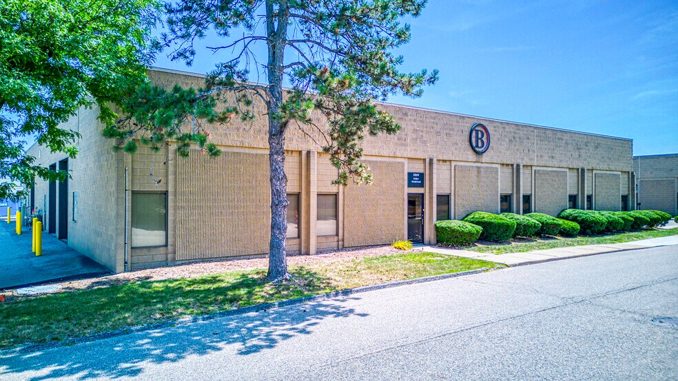 More Photos Of 37703-37713 Schoolcraft Rd, Livonia Unknown For Lease