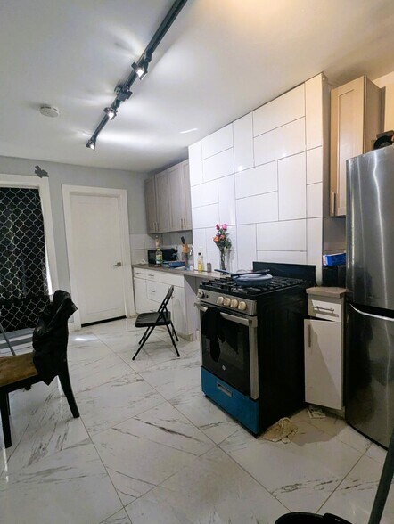 More Photos Of 173 Brunswick St, Jersey City Apartments For Sale