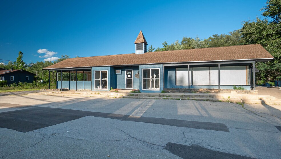 More Photos Of 906 Rt-28, Kingston Restaurant For Sale